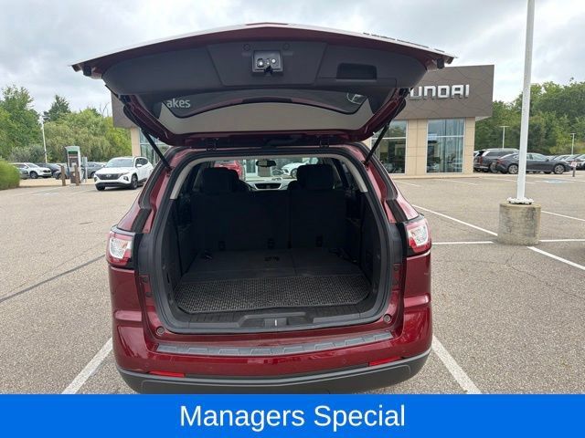 Used 2015 Chevrolet Traverse LT w/ Style and Technology Package FWD image 7