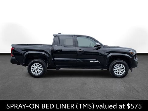 Used 2026 Toyota Tacoma SR5 AWD/4WD image 5