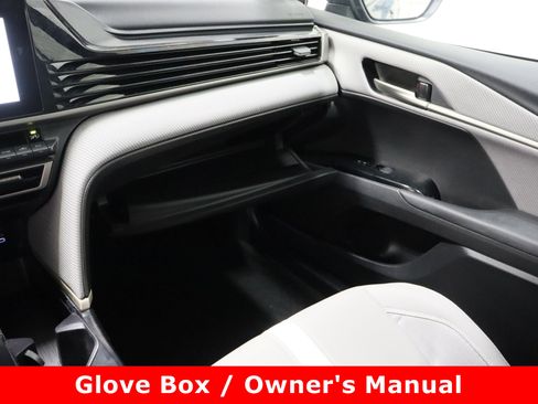 Certified 2025 Toyota Camry SE image 23