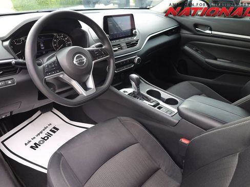 Used 2022 Nissan Altima 2.5 SV AWD/4WD image 12