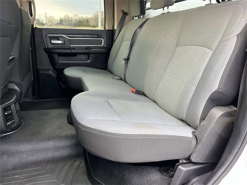 Used 2019 RAM 3500 Big Horn image 22