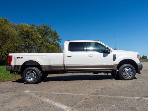 Used 2019 Ford F350 King Ranch w/ King Ranch Ultimate Package image 4