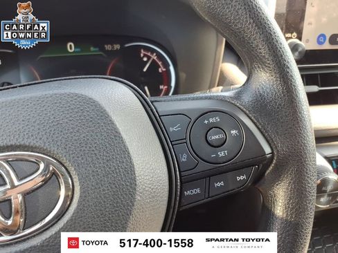 Used 2025 Toyota RAV4 XLE AWD/4WD image 17