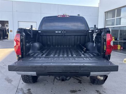 Used 2020 Toyota Tundra 4x4 CrewMax image 23
