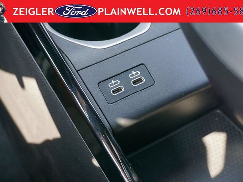 Used 2025 BMW X2 xDrive28i AWD/4WD image 25