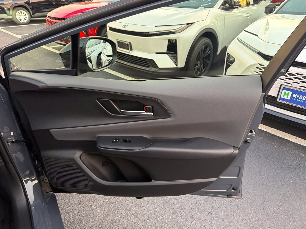 Certified 2026 Toyota Prius XLE FWD image 9