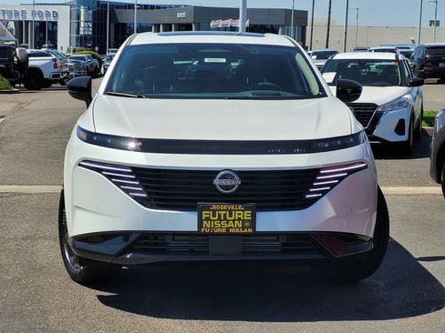 New 2026 Nissan Murano Platinum w/ Cargo Package AWD/4WD image 2