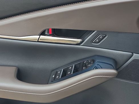 Used 2023 MAZDA CX-30 AWD 2.5 S w/ Premium Package image 28