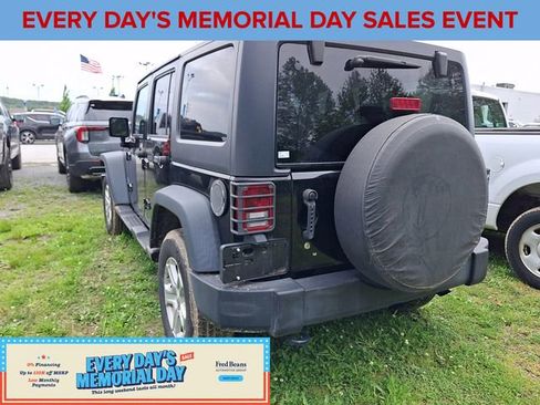 Used 2018 Jeep Wrangler Unlimited Sport AWD/4WD image 6