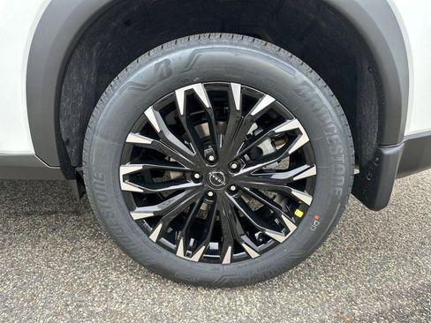New 2026 Nissan Rogue SV FWD image 20