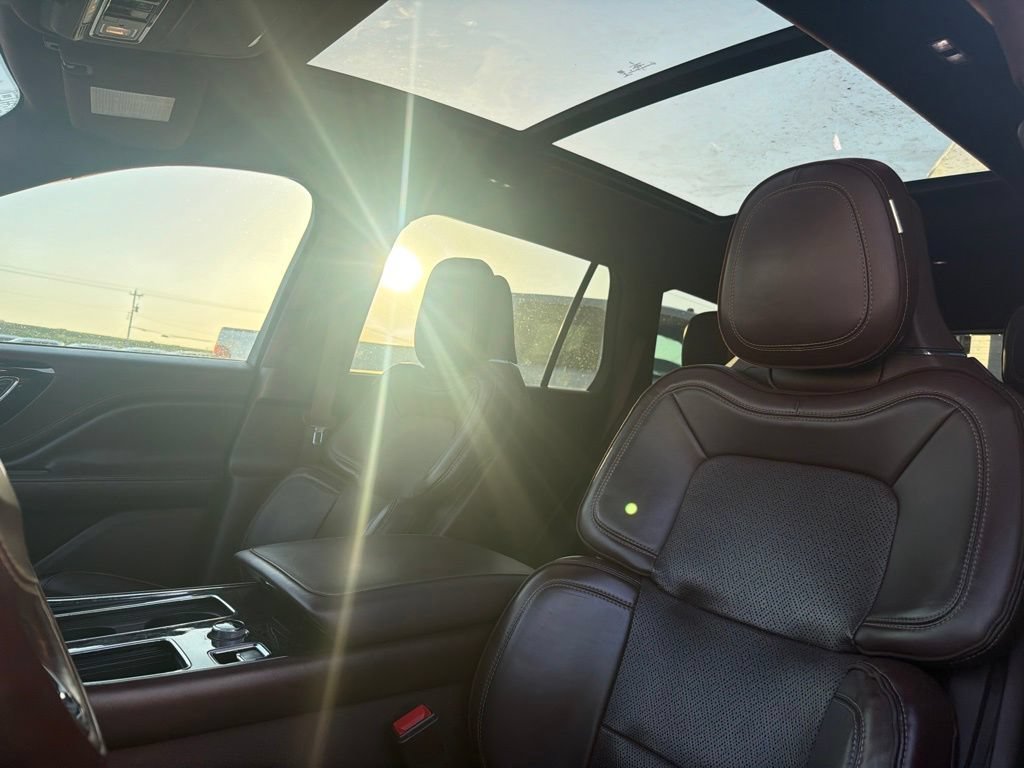 Used 2020 Lincoln Aviator Black Label Grand Touring w/ Class IV Trailer Tow Package AWD/4WD image 10