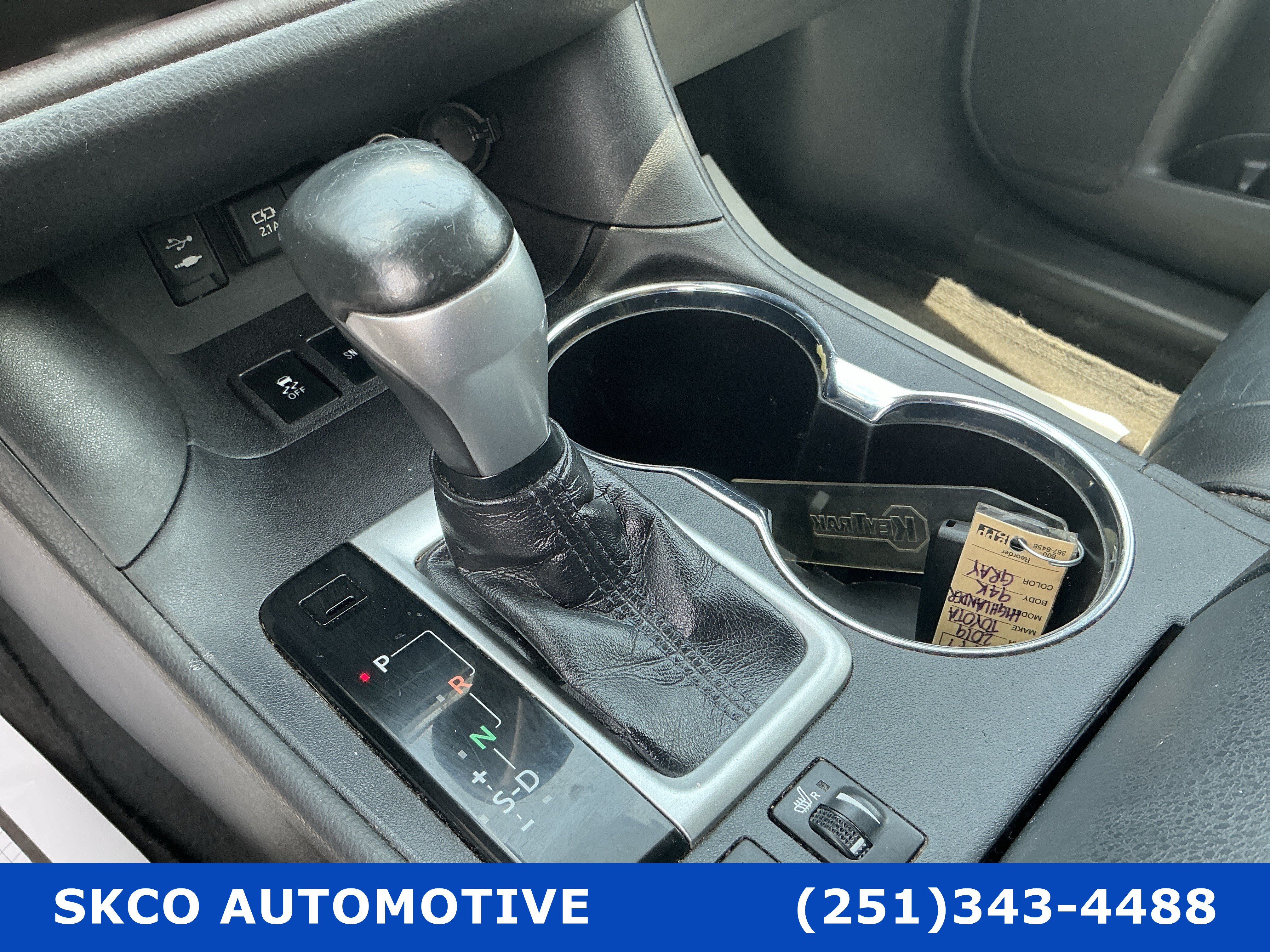 Used 2019 Toyota Highlander XLE FWD image 23