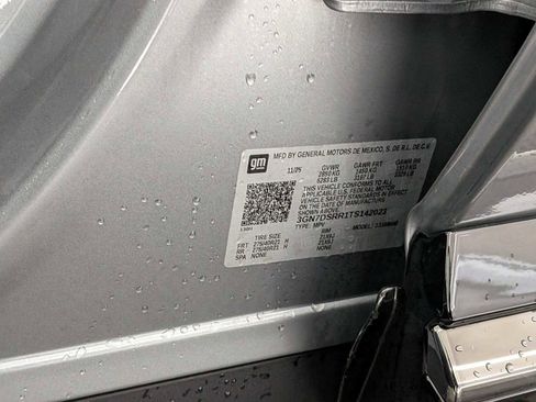 New 2026 Chevrolet Equinox EV RS image 37