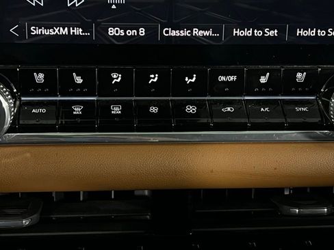 Used 2024 GMC Canyon AT4 w/ AT4 Premium Package image 19