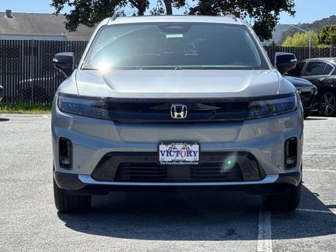 New 2025 Honda Prologue Touring image 9