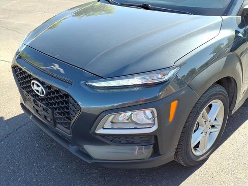 Used 2021 Hyundai Kona SE image 8