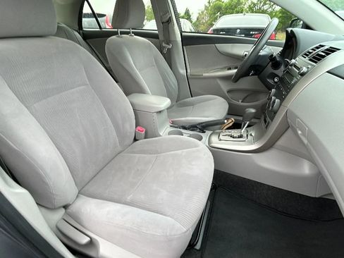 Used 2011 Toyota Corolla LE FWD image 30
