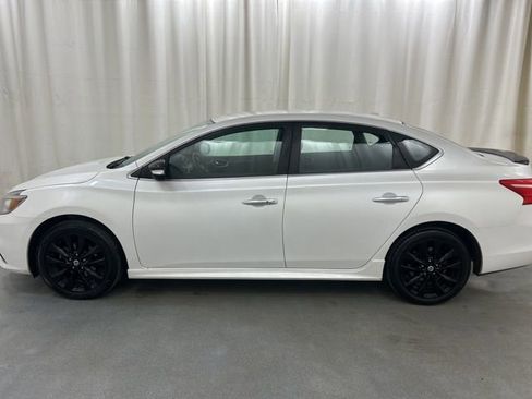 Used 2018 Nissan Sentra SR w/ SR Midnight Edition Package image 3