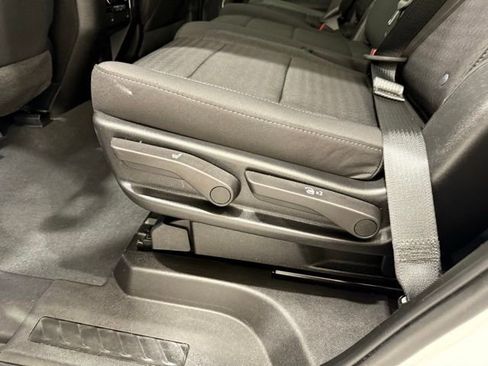 Used 2022 Chevrolet Tahoe LS image 18