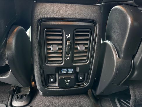 Used 2018 Dodge Durango GT AWD/4WD image 20