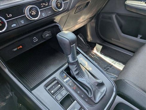 Used 2024 Honda CR-V LX image 15