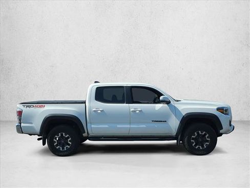 Used 2023 Toyota Tacoma TRD Off-Road AWD/4WD image 4