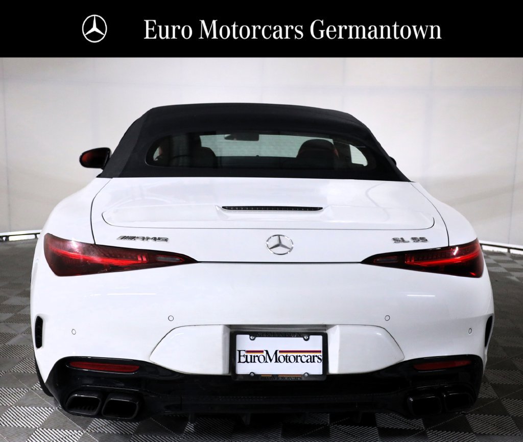 Certified 2022 Mercedes-Benz SL 55 AMG 4MATIC w/ Driver Assistance Package image 5