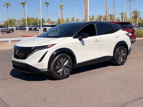 Certified 2025 Nissan Ariya AWD image 2