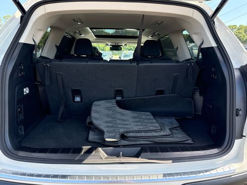 Certified 2023 Subaru Ascent Touring AWD/4WD image 13