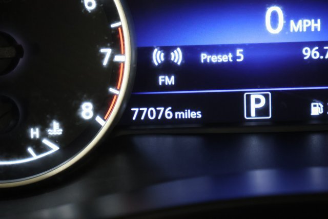 Used 2024 Nissan Murano SV AWD/4WD image 15