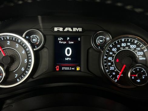 Used 2024 RAM 2500 Big Horn w/ Bed Utility Group image 19