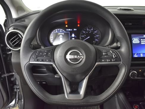 Used 2024 Nissan Kicks SV FWD image 13