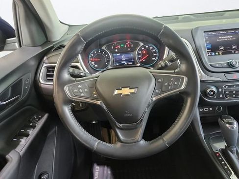 Used 2020 Chevrolet Equinox LT w/ Driver Convenience Package FWD image 9