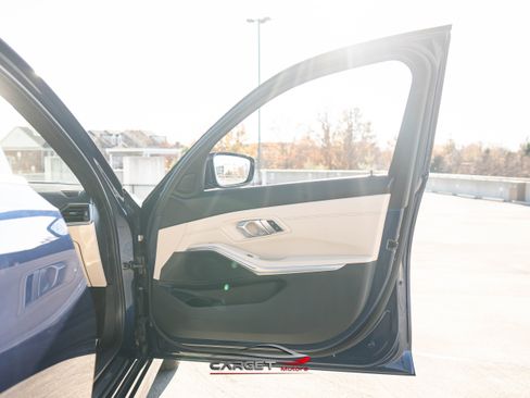 Used 2019 BMW 330i xDrive Sedan w/ Convenience Package image 42