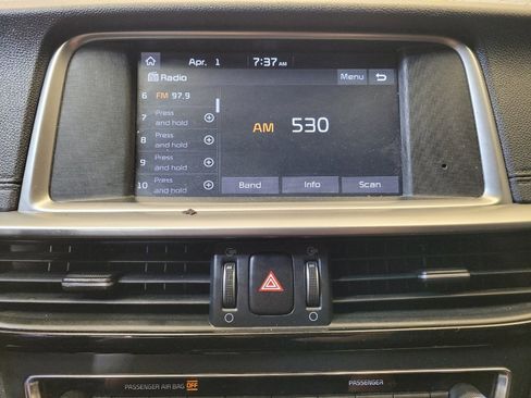 Used 2020 Kia Optima SE image 25