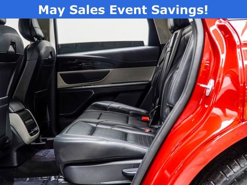 Used 2024 Lincoln Nautilus Reserve AWD/4WD image 38