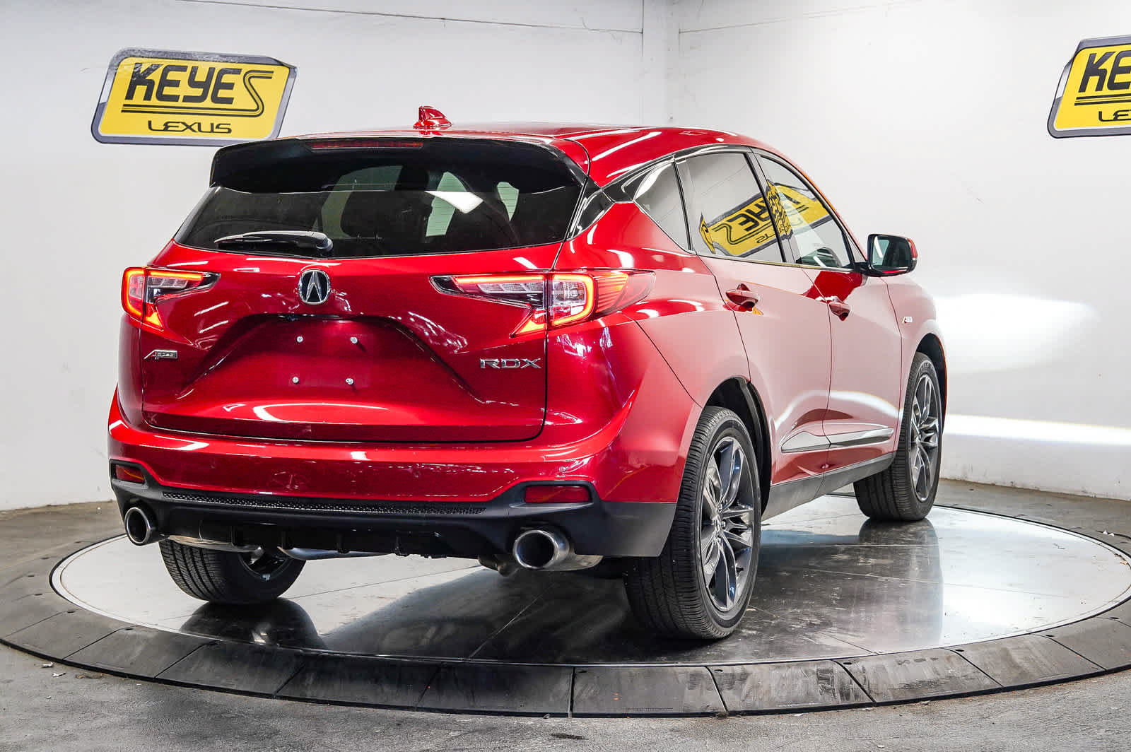 Used 2023 Acura RDX w/ Advance Package FWD image 4