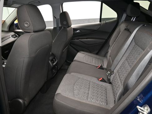 Used 2023 Chevrolet Equinox LT image 31
