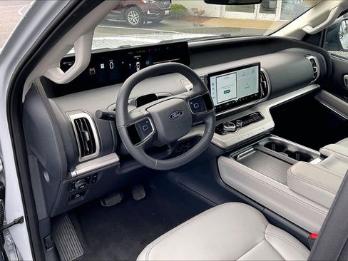 Certified 2025 Ford Expedition Max Active AWD/4WD image 13