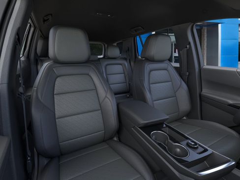 New 2026 Chevrolet Equinox LT w/ Convenience Package II image 40