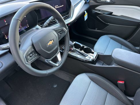 New 2026 Chevrolet Trax LT w/ Sunroof Package image 10