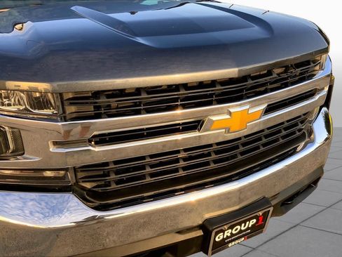 Used 2021 Chevrolet Silverado 1500 LT AWD/4WD image 29
