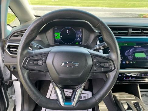 Used 2022 Chevrolet Bolt LT w/ Driver Confidence Package image 11