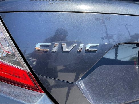 Used 2019 Honda Civic LX image 8