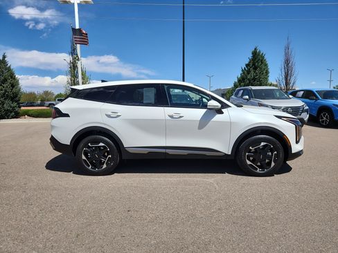 Used 2026 Kia Sportage S AWD/4WD image 2
