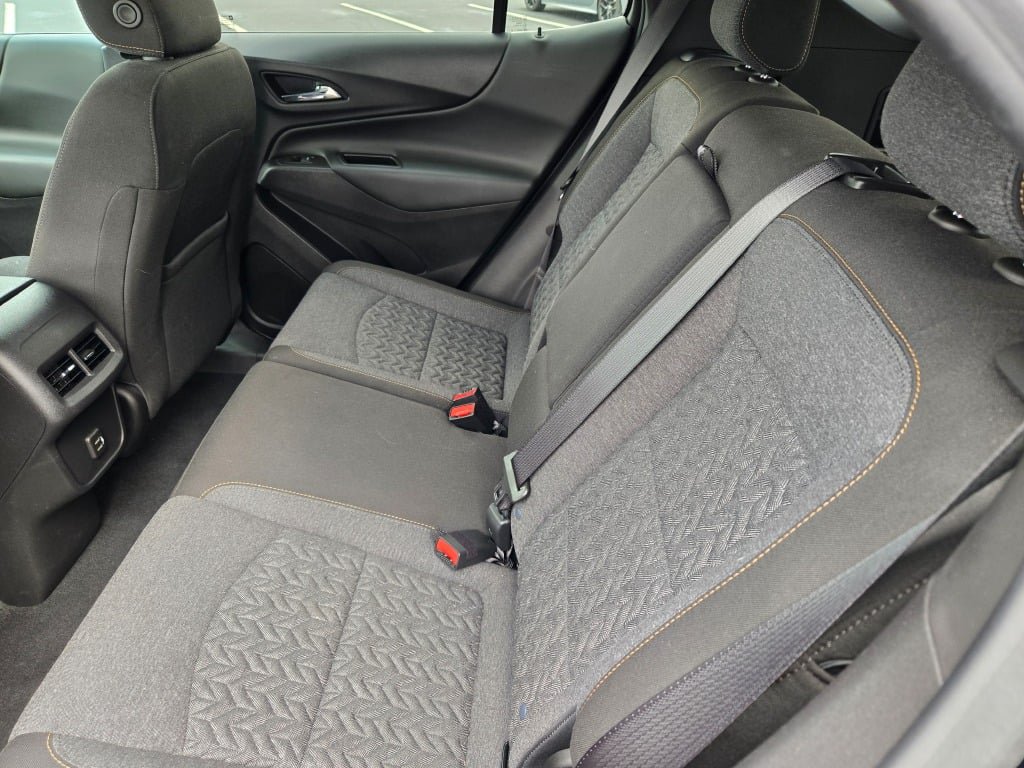Used 2023 Chevrolet Equinox LT FWD image 15