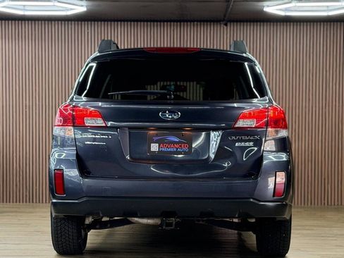 Used 2011 Subaru Outback 2.5i Premium w/ All-Weather Pkg AWD/4WD image 14