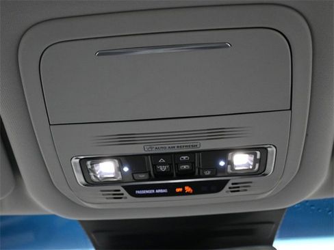 Used 2024 Lincoln Nautilus Reserve w/ Equipment Group 202A image 30