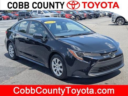 Used 2023 Toyota Corolla LE FWD image 1
