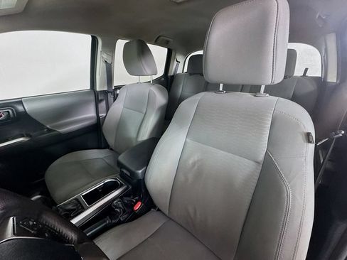 Used 2019 Toyota Tacoma SR5 RWD image 21
